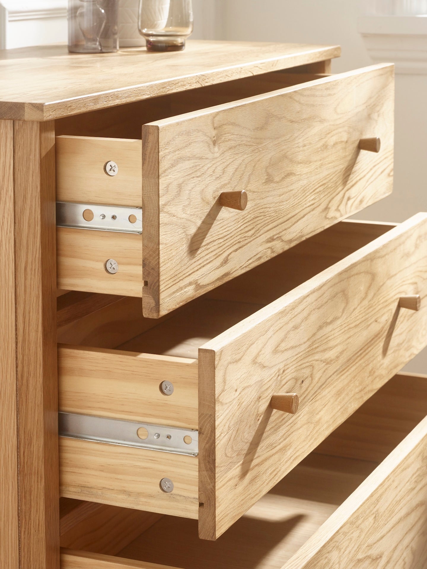 Coxmoor 5 Drawer Wide Chest - Oak