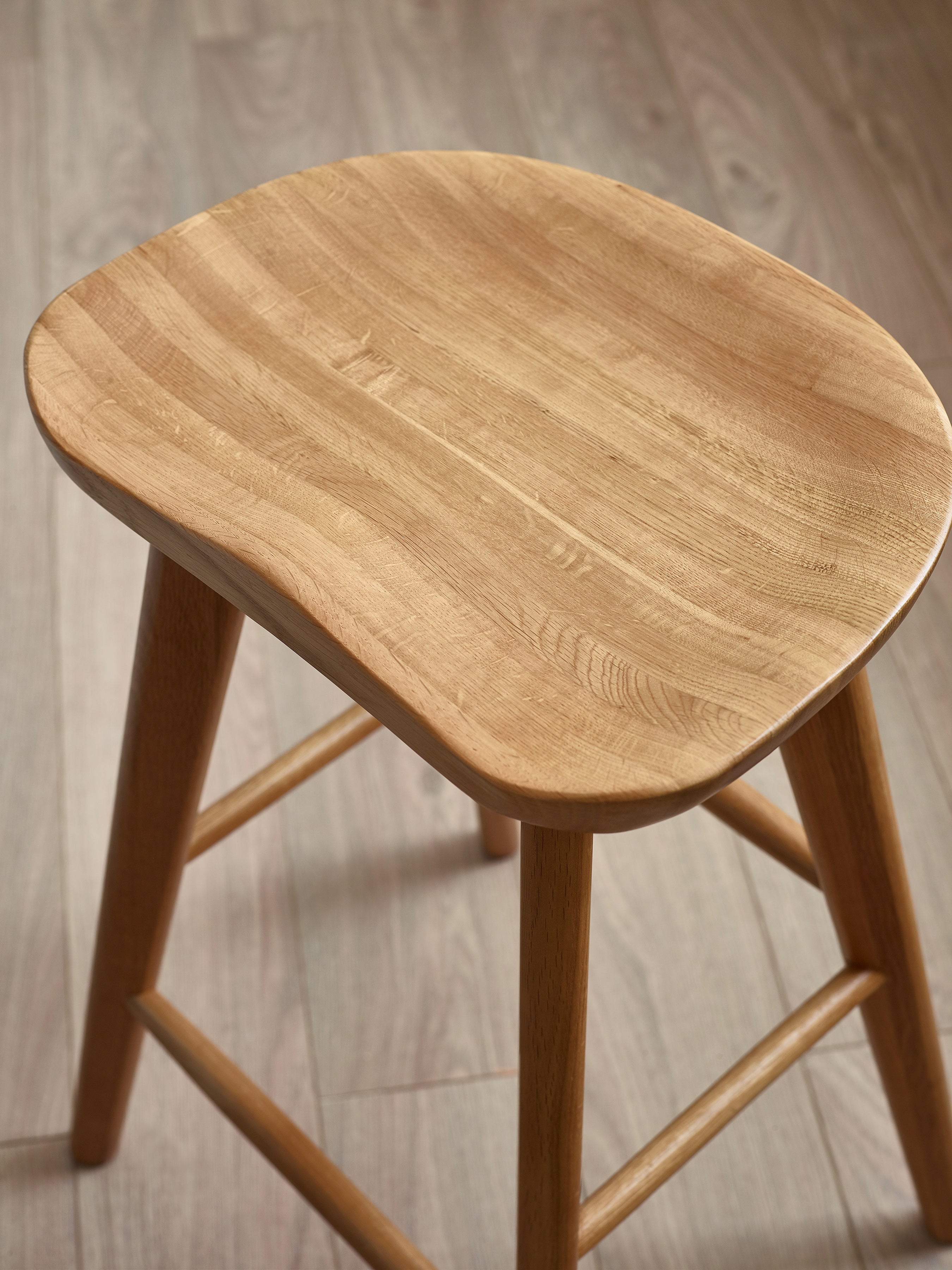 Mulu Natural Solid Oak Bar Stool
