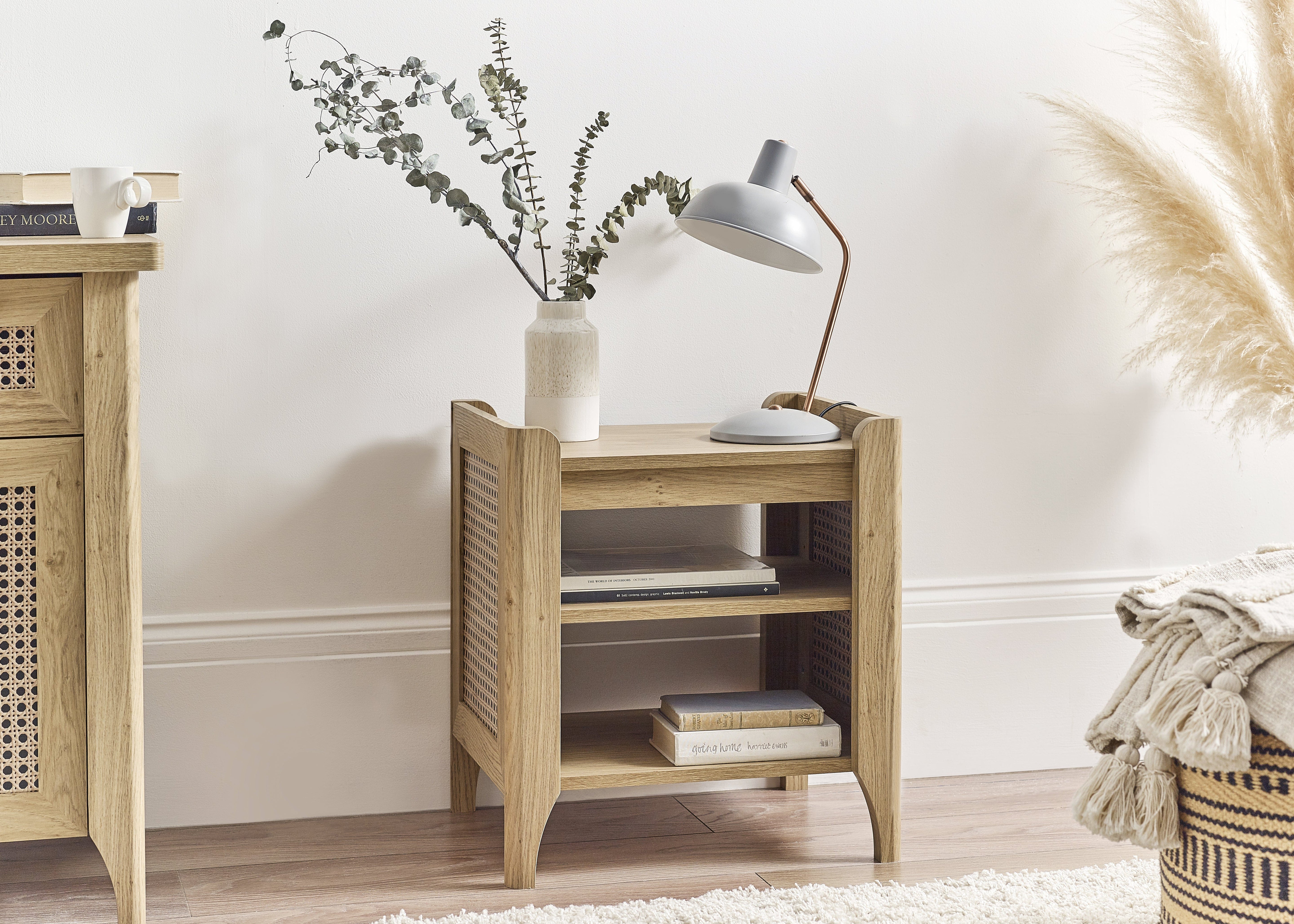 Julian Bowen Lamp Table Sydney Lamp Table With Removable Shelf Bed Kings