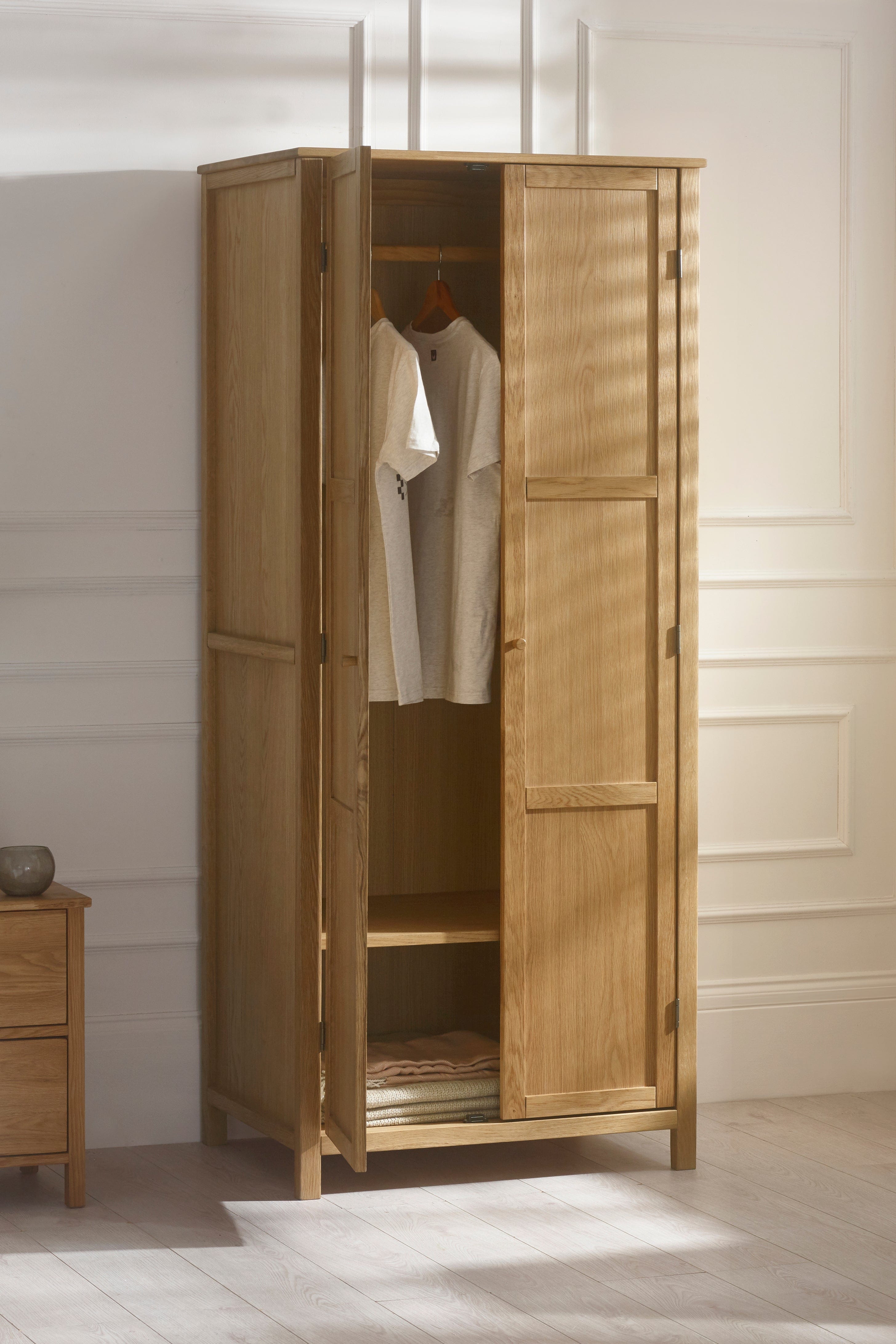 Julian Bowen Wardrobe Coxmoor Wardrobe - Oak Bed Kings