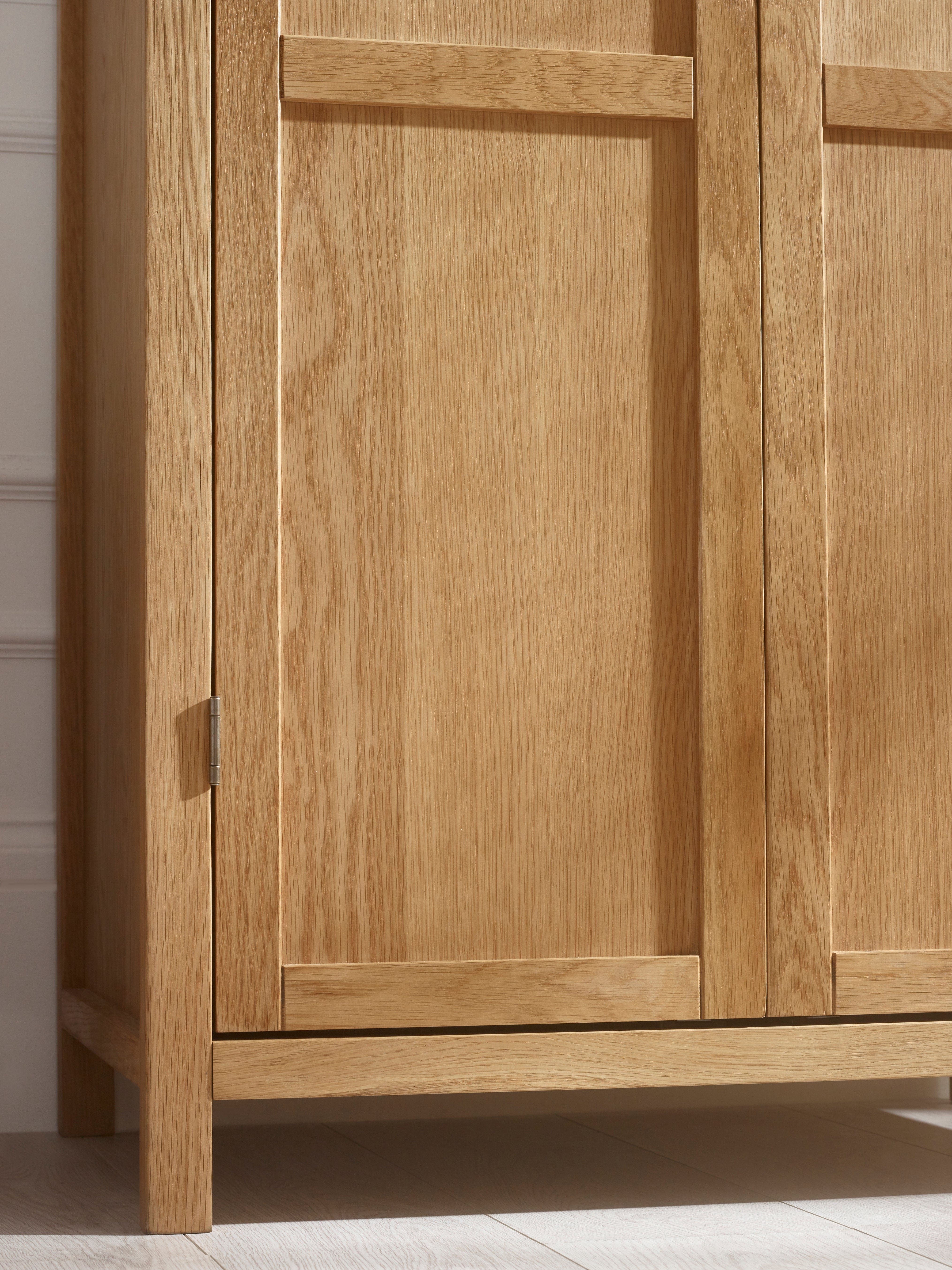 Julian Bowen Wardrobe Coxmoor Wardrobe - Oak Bed Kings