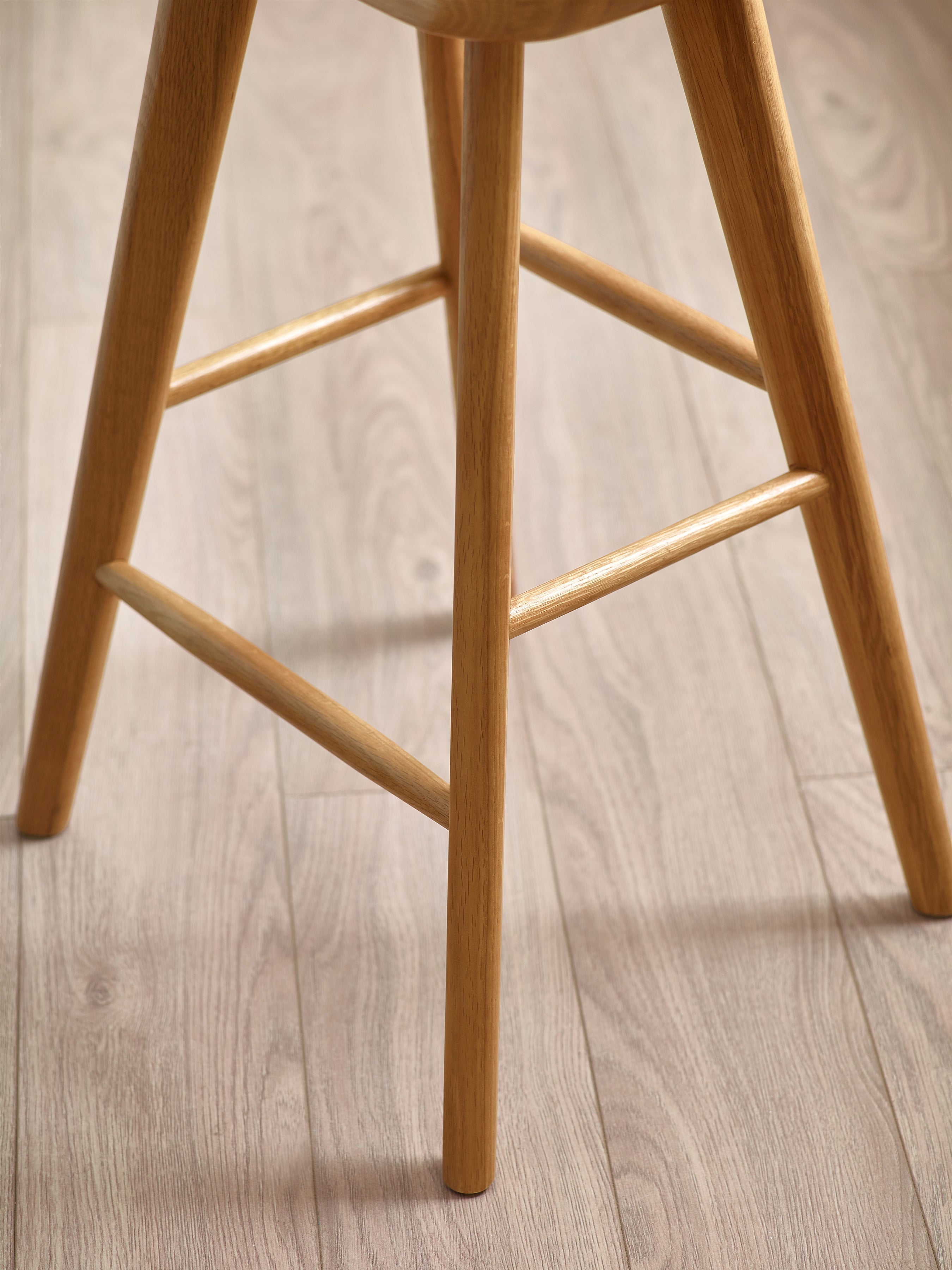 Mulu Natural Solid Oak Bar Stool
